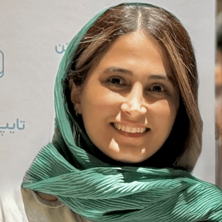 مینا تمنائی